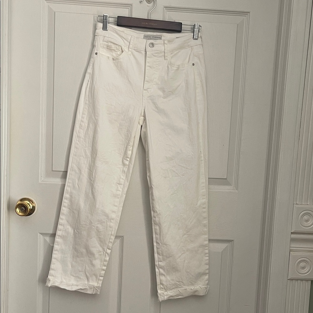 Women's Cropped White Jeans